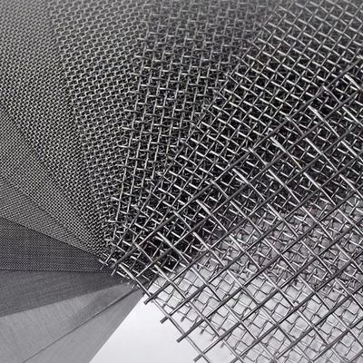 Corrosion Resistance Features Stainless Steel Fine Mesh Screen for Durability